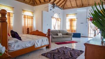 1 bedroom, iron/ironing board, free WiFi