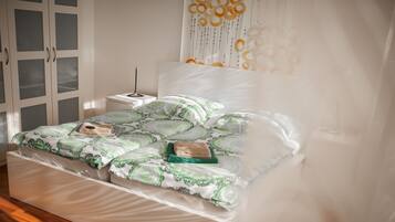 1 Schlafzimmer, Schreibtisch, Bügeleisen/Bügelbrett, kostenloses WLAN