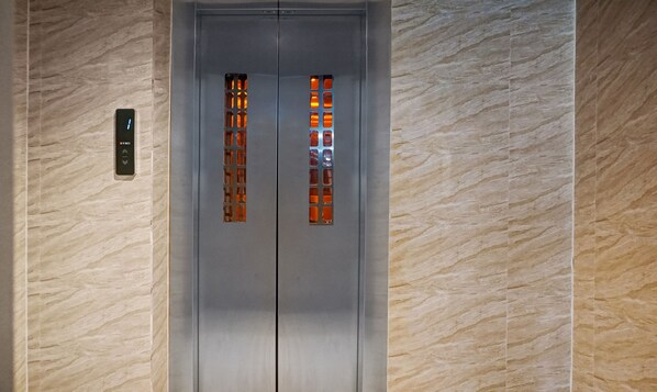 Lift - Treebo Empire Executive, Hinjewadi (Paud)