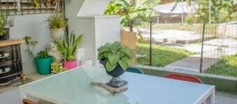 A cozy place to stay walking distance from the beach and Restaurants.