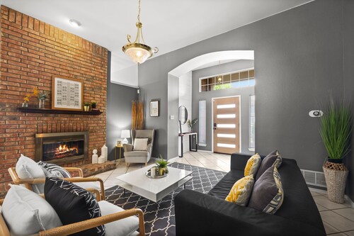 Texas Oasis With Pool!