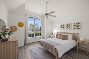 4 bedrooms, WiFi, bed sheets