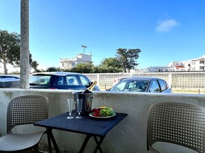 Outdoor dining - ALBUFEIRA CENTRAL 4 by HOMING (Albufeira)