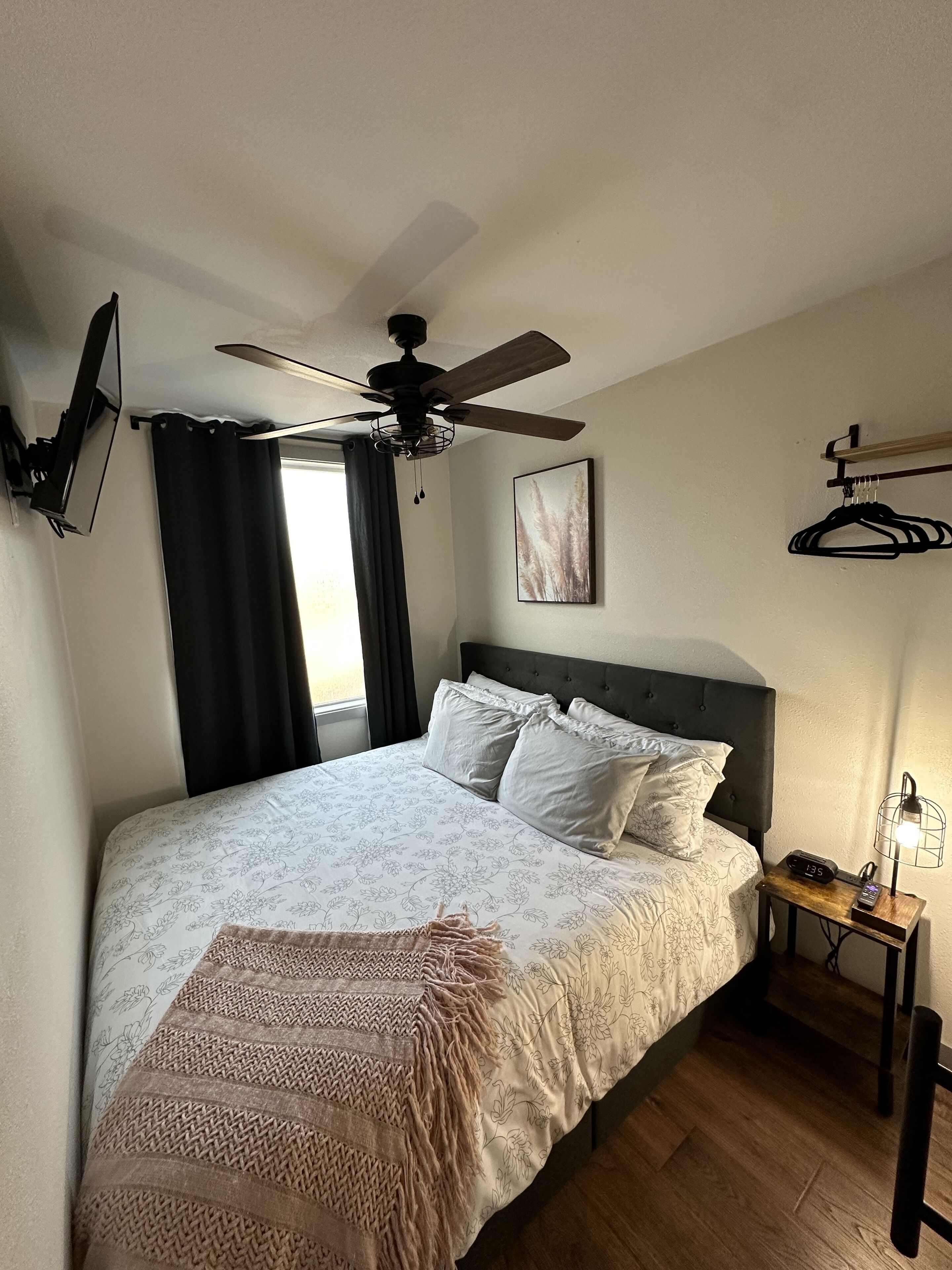 1 bedroom, WiFi, bed sheets