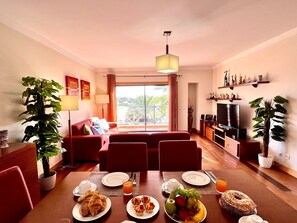 TV - ALBUFEIRA MODERN 3 WITH POOL by HOMING (Albufeira)