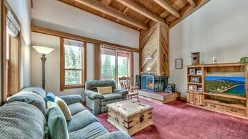 智能电视、壁炉