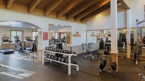 A gym with treadmills, weight benches, and free weights. - Northstar Tahoe Summer Resort Condo: Pools, Pickleball, Hike Trails, 2BR 2BA (Truckee)