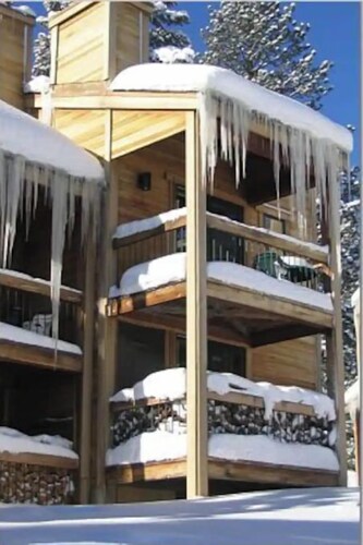 NORTHSTAR RESORT GOLD BEND CONDOMINIUM IN TRUCKEE LAKE TAHOE!