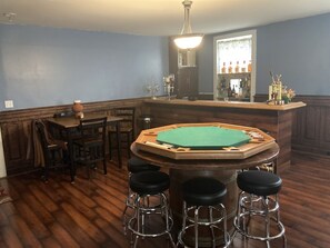 Bar (on property) - 19th Century Mansion/Farm House (Taneytown)