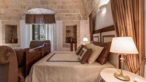 4 habitaciones, tabla de planchar con plancha y wifi gratis