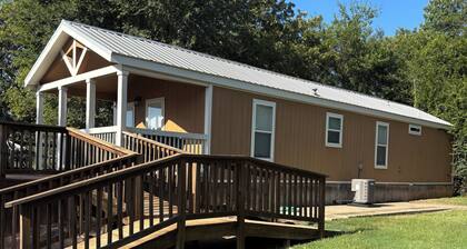 Country Cottage with a Lake View- First Monday Nearby