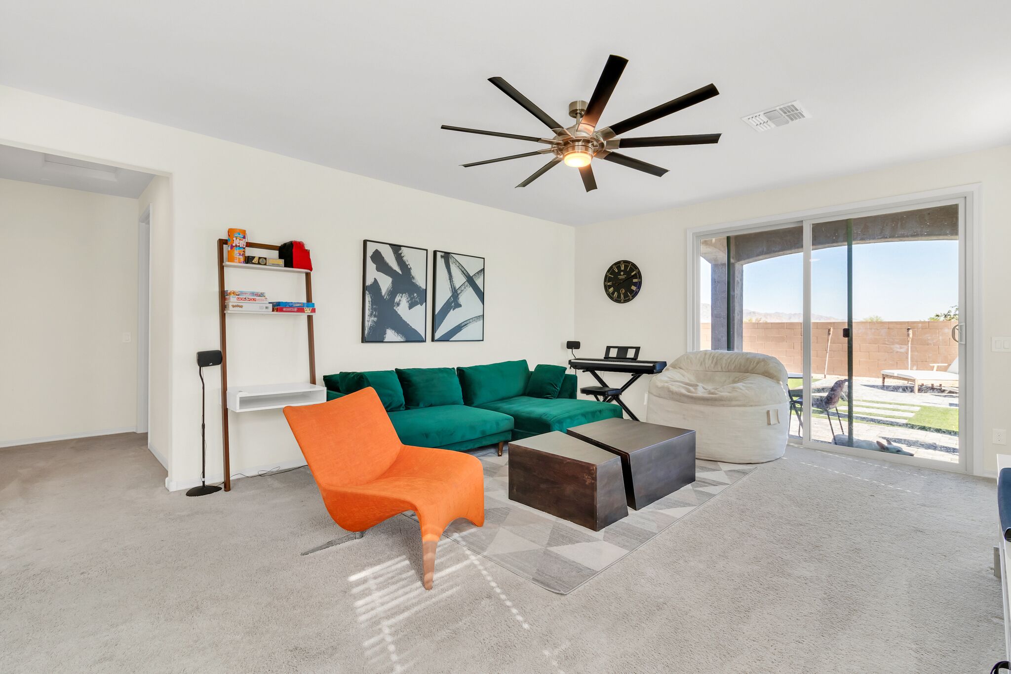 Canyon Views, Master Suite KING bed, Pet Friendly!