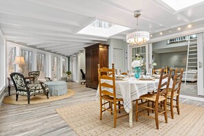 Dining - Guilford Carriage House at Granite Lodge! (Guilford)