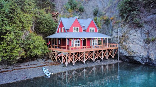 Waterfront Cottage on Kachemak Bay with Breathtaking View