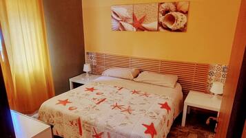 2 bedrooms, iron/ironing board, travel crib, WiFi (free)