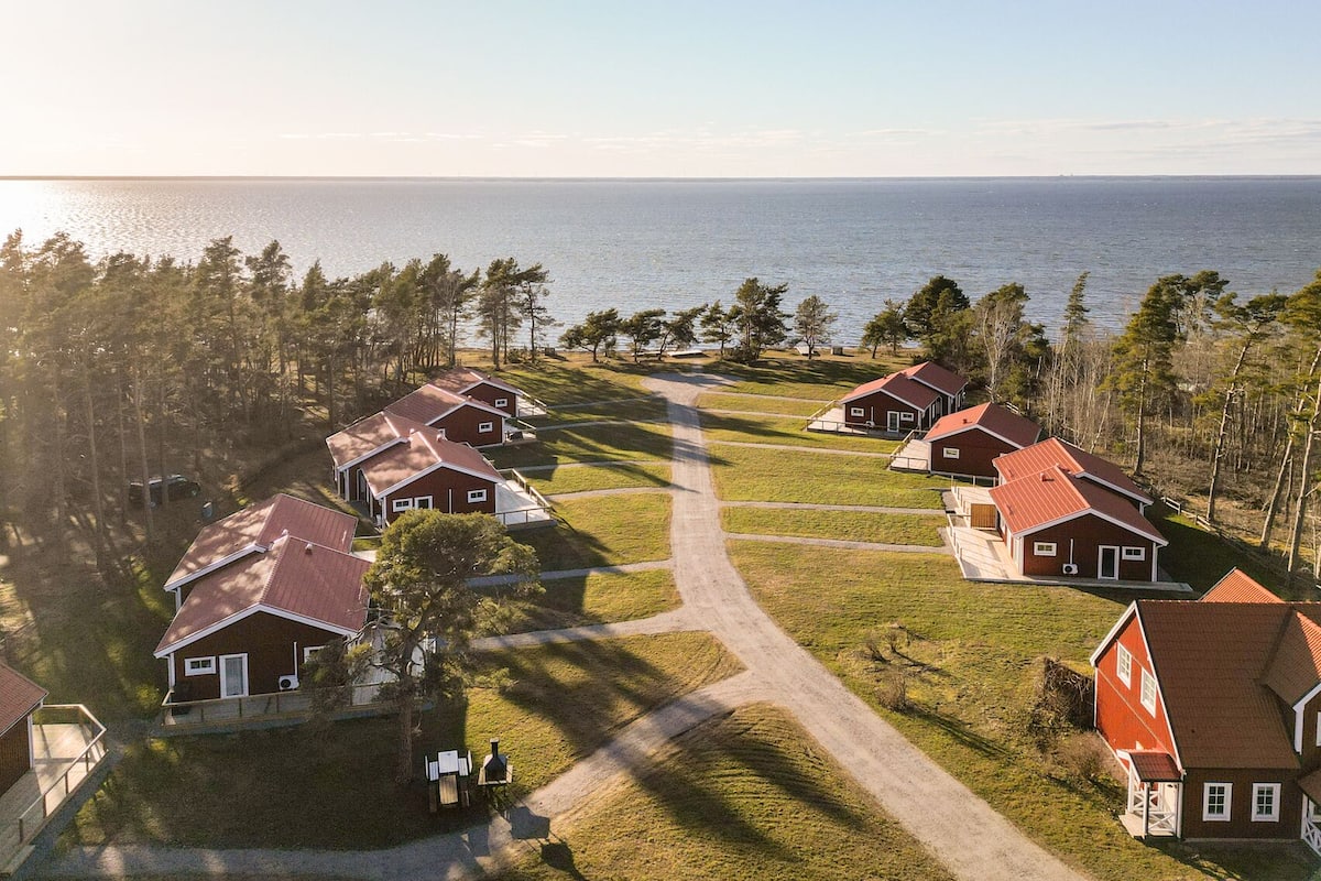 Comfort huis, toegankelijk voor mindervaliden, uitzicht op oceaan (Parhus 4) | 2 slaapkamers, individueel gedecoreerd, individueel gemeubileerd
