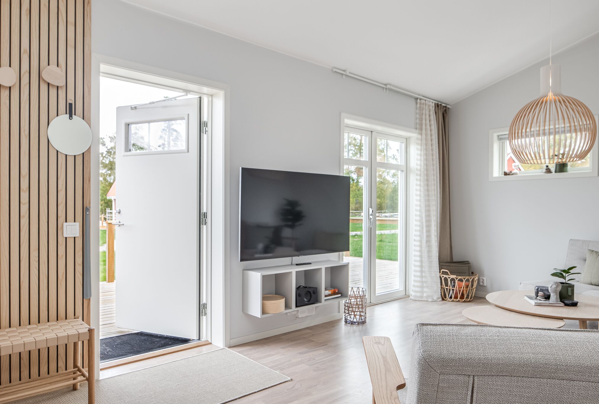 Comfort House, Accessible, Ocean View (Hus 7) | Living room | LED TV