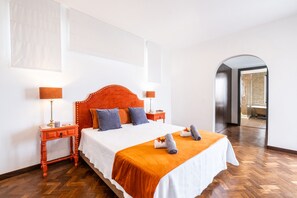 5 bedrooms, in-room safe, iron/ironing board, free WiFi