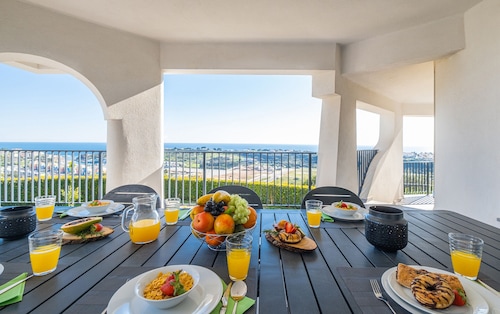 Villa w/ Pool & BBQ near Albufeira Marina