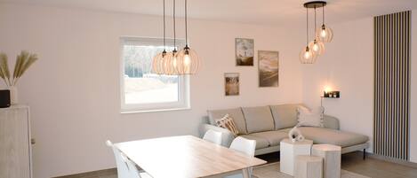 Smart TV, foosball, table tennis, stereo