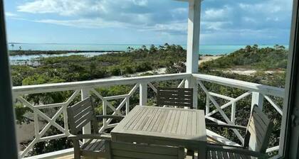 Blue Hole Lodge - Bonefish Heaven with Blue Hole in Backyard