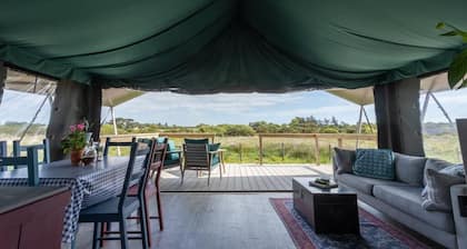 Luxury safari tent sleeps 6. Wild Atlantic Way Connemara near beach/Aran Islands