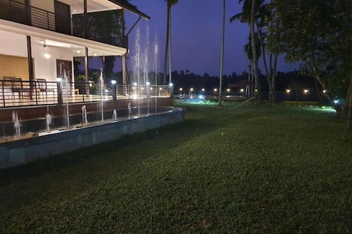 Children’s play area – outdoor