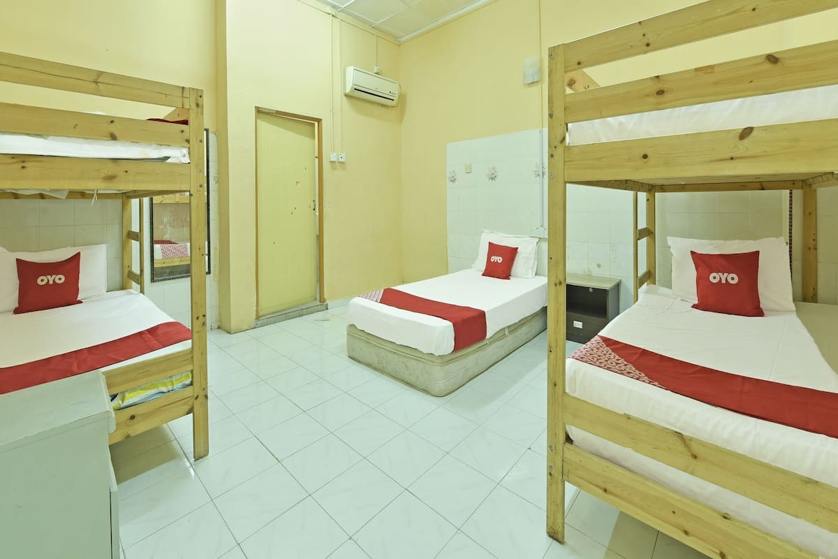 Free WiFi, bed sheets