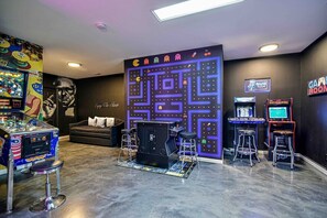 Games room - Cardinal  · Asheville Getaway Entertainment Galore 5k+ sq ft (Asheville)