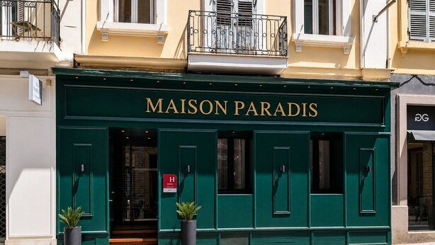A green facade with the name 'MAISON PARADIS' in gold lettering. - Maison Paradis Marseille (Marseille)