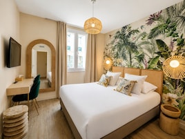 Classic Double Room | Peralatan tempat tidur premium, peti besi dalam bilik, kalis bunyi