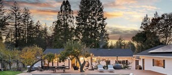 Green Hill Retreat w/ Pool, Hot Tub, Orchard & BBQ