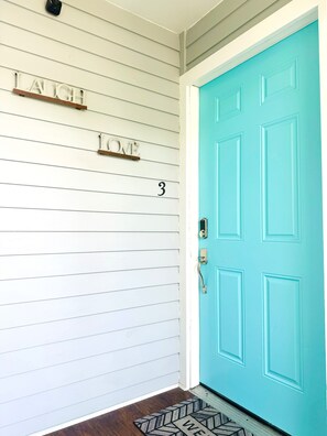 Interior - Walk to EVERYTHING- Steps to Restaurants/Shopping/Nightlife - Bardstown Rd /4ppl (Louisville)