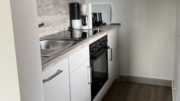 Kühlschrank, Ofen, Herdplatte, Geschirrspüler