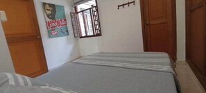 2 bedrooms, desk, free WiFi, bed sheets - Beautiful small house close Getsemani (Cartagena de Indias)