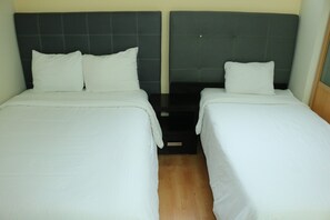 3 bedrooms, bed sheets