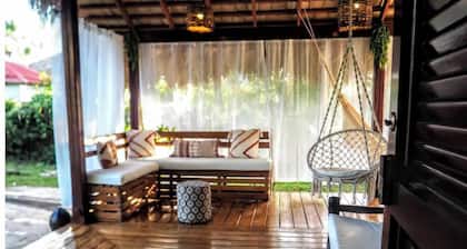 Private Villa 5 minute walk to Playa Bonita, Restaurants and Bars