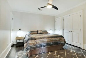 1 chambre, fer et planche à repasser, Wi-Fi gratuit, draps fournis