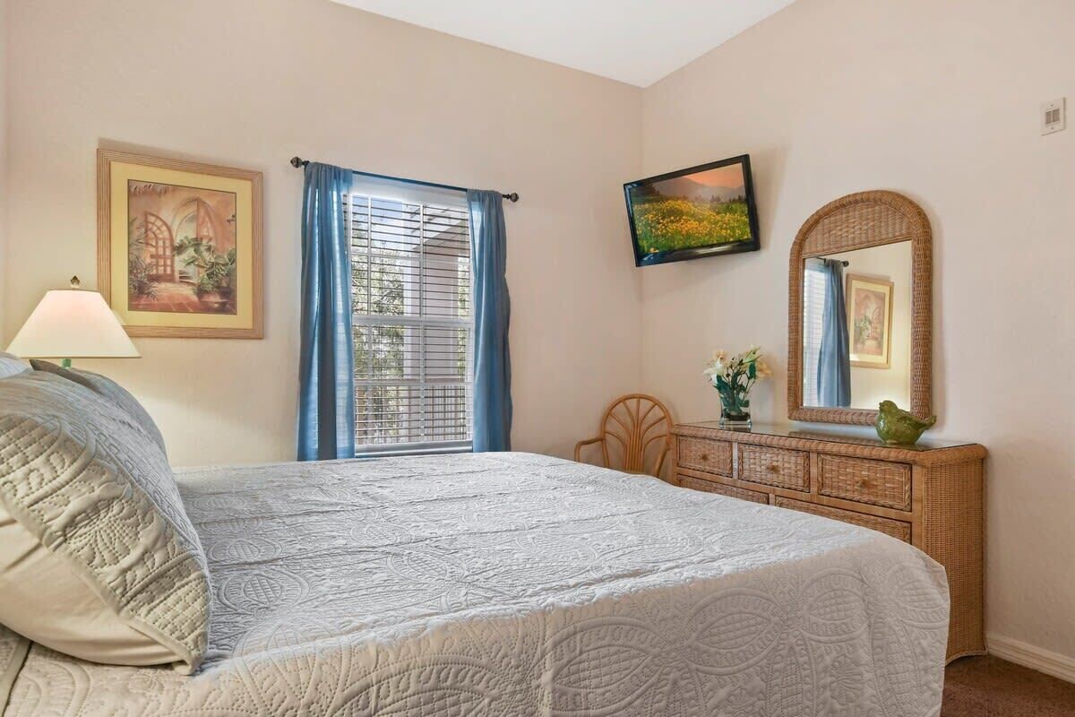 3 bedrooms, iron/ironing board, travel cot, WiFi