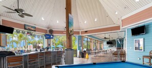 Bar (on property) - Bahama Bay- Cute 3 BR 2 king beds lake view! (Davenport)