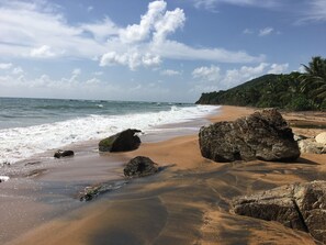 Beach - Mi Casita in the Mountains_ 5 Min from the beach!_ Breathtaking View! (Yabucoa)