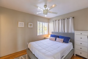 1 bedroom, iron/ironing board, free WiFi, bed sheets