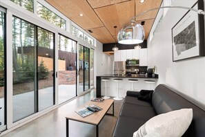 Interior - The Gallatin at Stoner Creek Cabins (Lakeside)