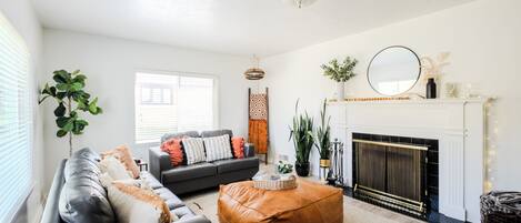 Älytelevisio, kirjoja