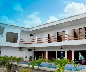 Living area - Hotel Baja Beach Los Manglares (Canoa)
