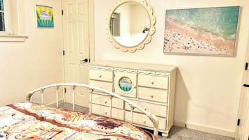 4 bedrooms, iron/ironing board, travel cot, free WiFi