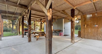 Tucked Away Cabin