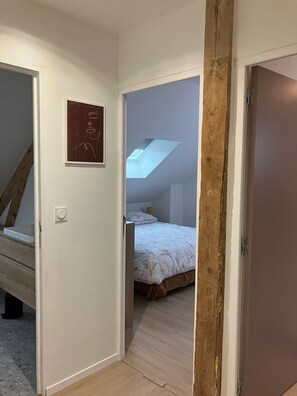 3 soverom, reiseseng for barn og wi-fi