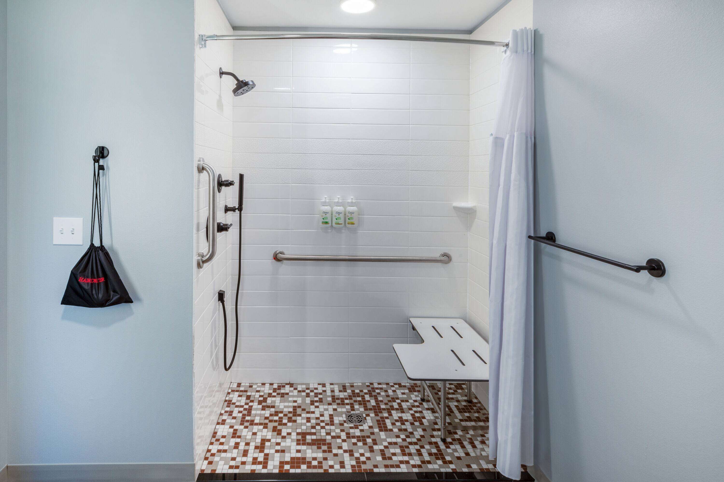 Kamar mandi difabel