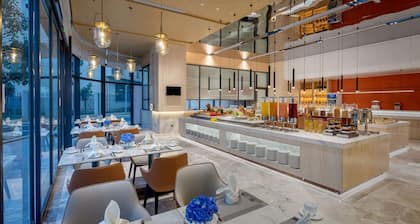 Ramada By Wyndham Maoming Dianbai